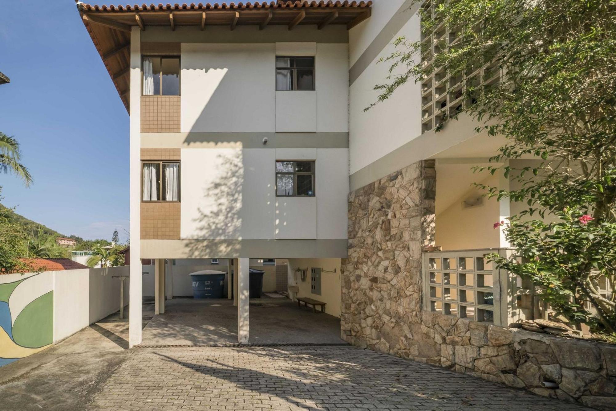 Апартаменти Apartamento Em 4 Ilhas Бомбіняс Екстер'єр фото